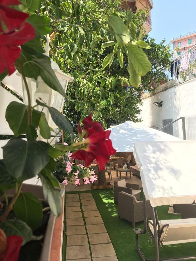 Virgilio'S Garden Panzió Castellammare di Stabia Kültér fotó